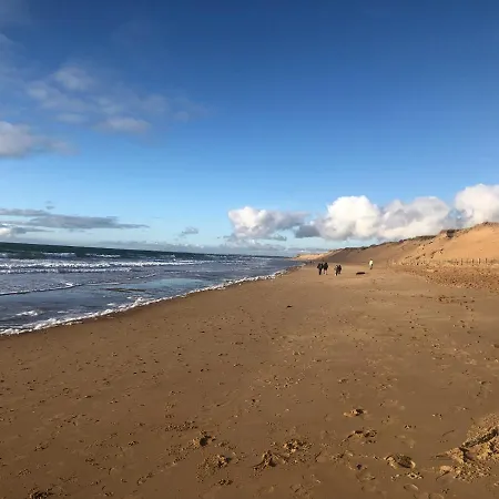 ベッド・アンド・ブレックファスト L Atypique 3*