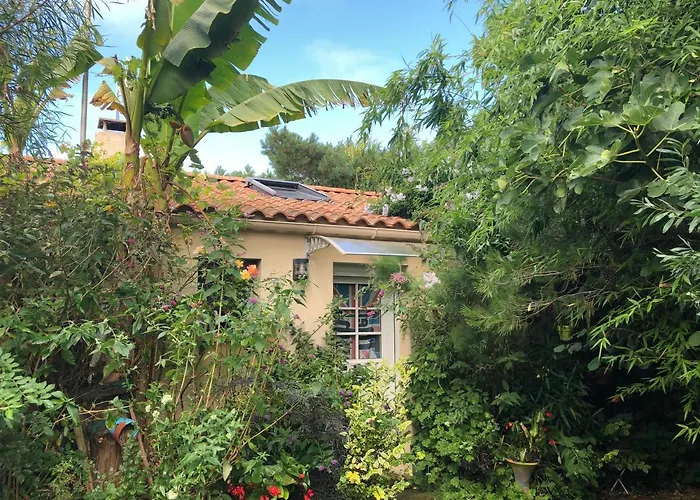 L Atypique Bed & Breakfast