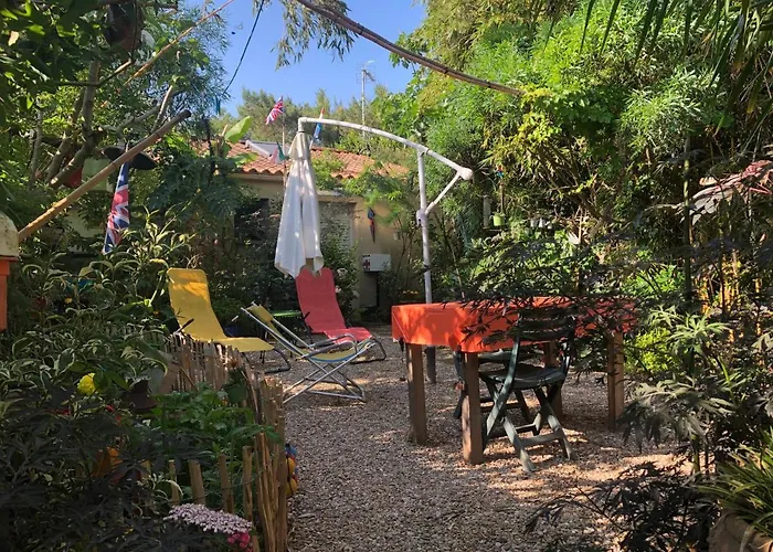 Bed & Breakfast L Atypique 3*